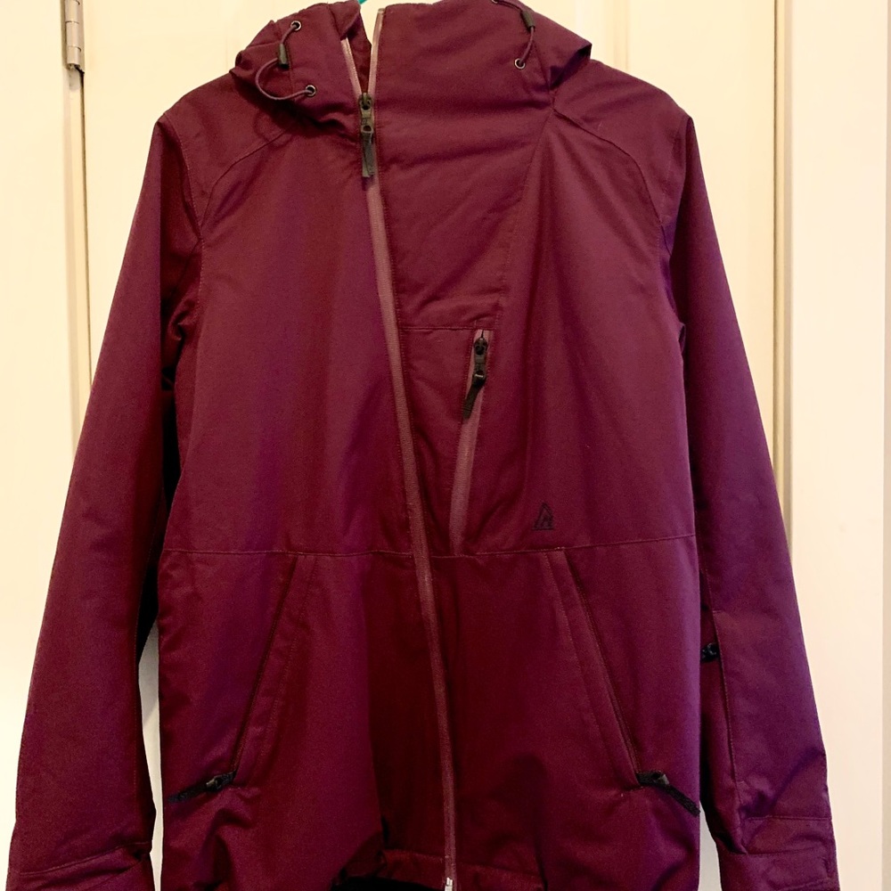 RipZone Small plum winter coat/snowboarding coat.